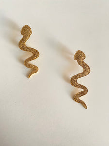005. Sultry Snake Drop Studs